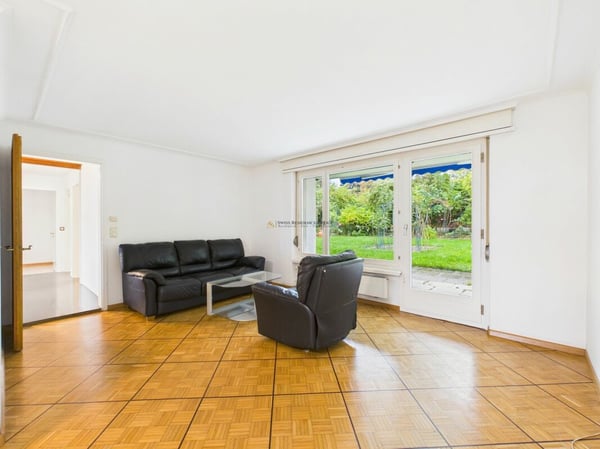 Exklusives 6.5-Zimmer-Einfamilienhaus mit grosszügigem Garten 10
