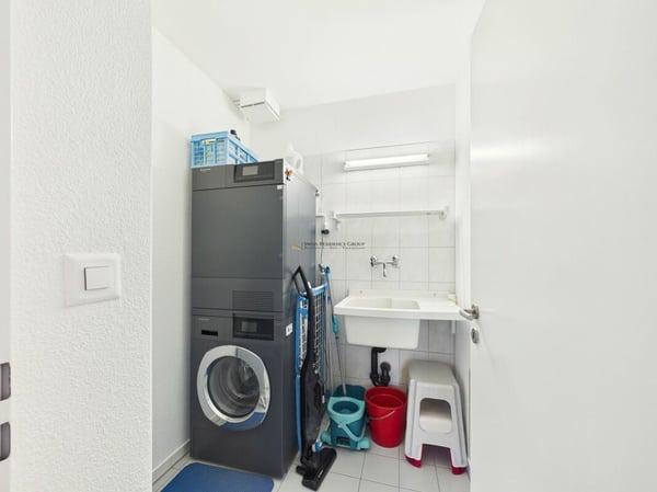 Exklusive Attika Wohnung mit Seesicht an bester Lage 14