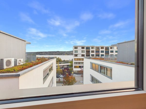 Exklusive Attika Wohnung mit Seesicht an bester Lage 4