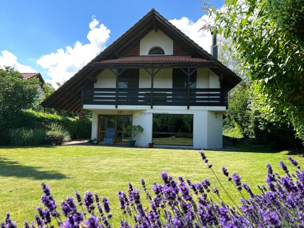 Familienparadies mit Sauna und grosszügigem Garten
