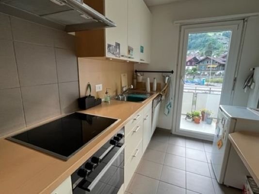 Grosszügige Familienwohnung mit toller Aussicht! 2