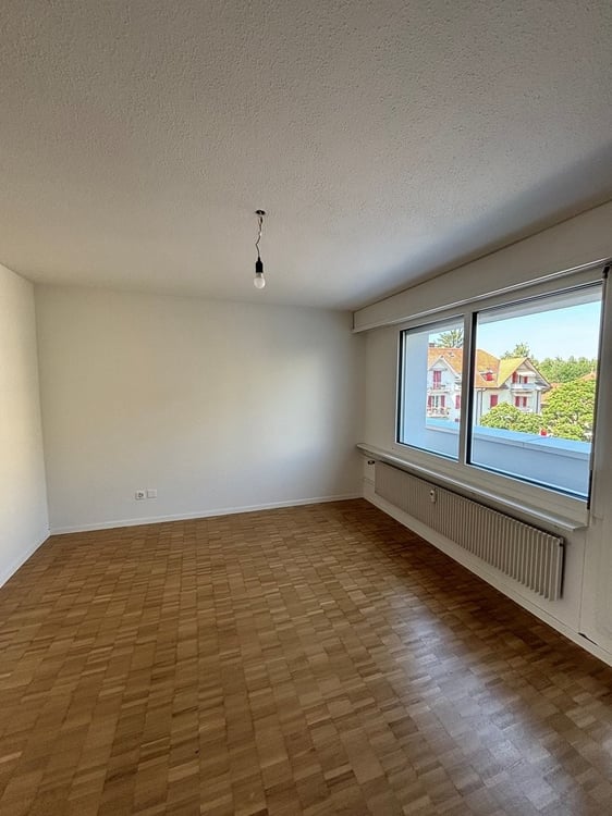 2.5-Zimmer-Wohnung im 3.OG mit Balkon 4