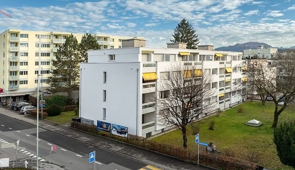 2.5-Zimmer-Wohnung im 3.OG mit Balkon 10