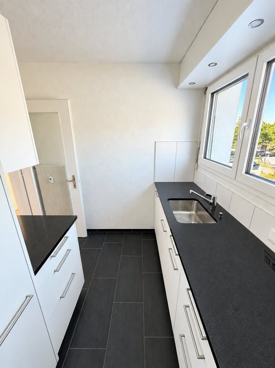 2.5-Zimmer-Wohnung im 3.OG mit Balkon 2