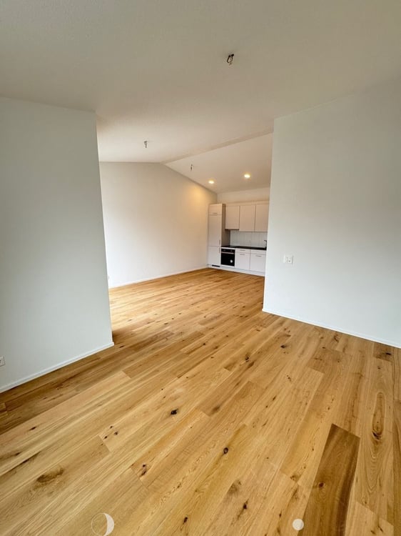 Modernes Wohnen im Neubau: 1.5-Zimmer-Wohnung mit Balkon im 3. OG 4