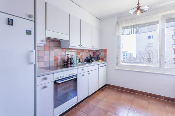 EXCLUSIVITÉ, dernier étage, 3.5/modifiable en 1.5 pièces, garage. 4