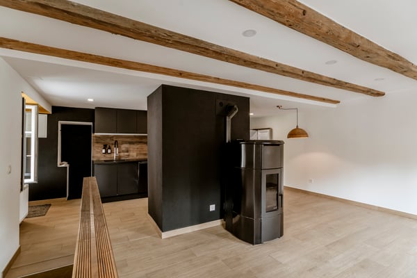 Entièrement rénovée, maison de 1.5 pces 1