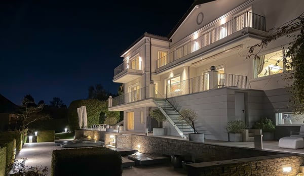 Alliage d'élégance et de caractère pour cette propriété lausannoise 9