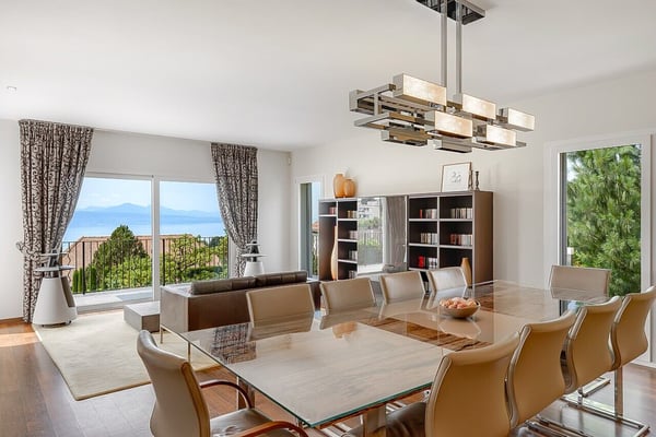 Alliage d'élégance et de caractère pour cette propriété lausannoise 7