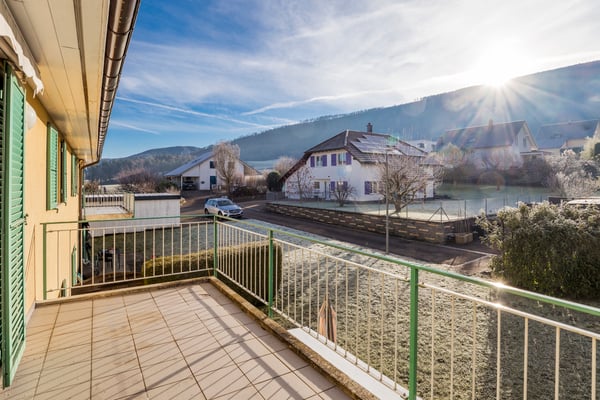 Bel immeuble de 6 appartements 10