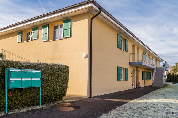 Bel immeuble de 6 appartements 2