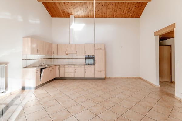 Bel immeuble de 6 appartements 4