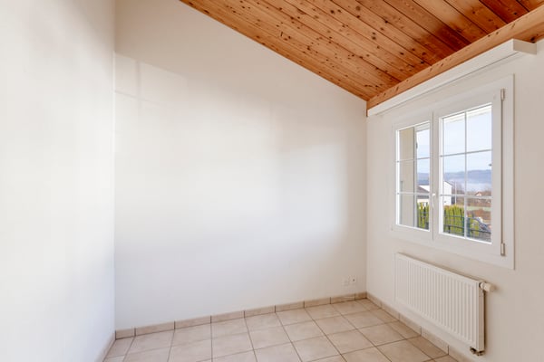 Bel immeuble de 6 appartements 9