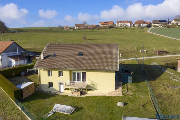 Ferme rénovée de 5.5 pièces au coeur de la nature 1