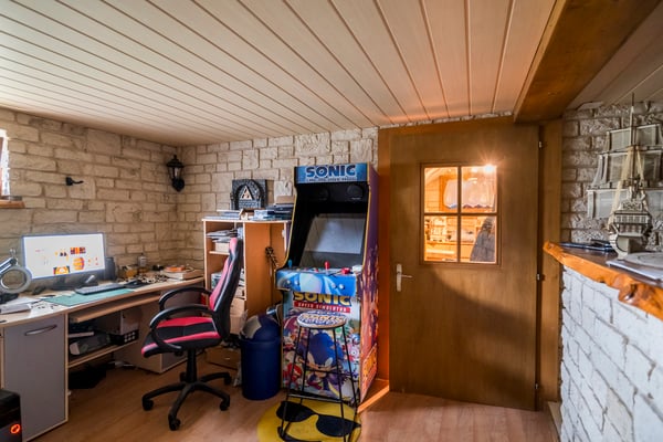 Très belle situation pour cette maison de 6.5 pièces 10