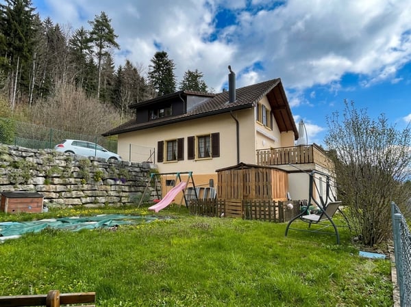 Très belle situation pour cette maison de 6.5 pièces 1