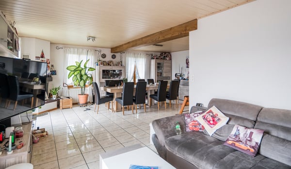 Très belle situation pour cette maison de 6.5 pièces 4