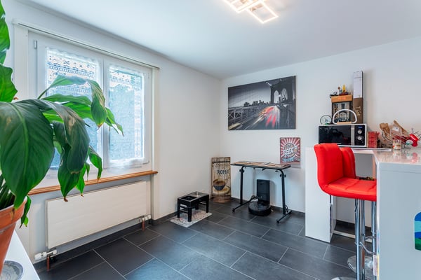 MAISON INDIVIDUELLE AVEC GARAGE BOX ET COUVERT A VOITURE 6