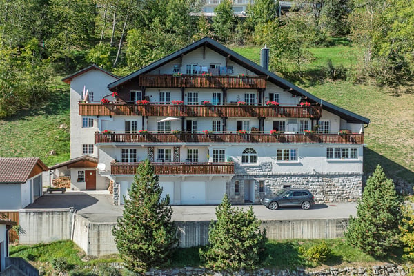 Magnifique appartement de 4.5 pièces de standing au coeur du village 1