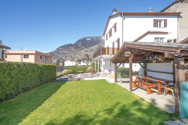 Maison 5.5 pièces avec jardin et belle terrasse 2
