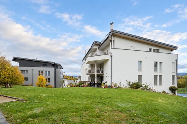 Spacieux 6.5 pièces MINERGIE avec balcon 2