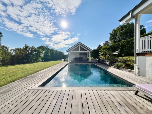 France - Villa d'exception avec piscine dans un cadre verdoyant 6