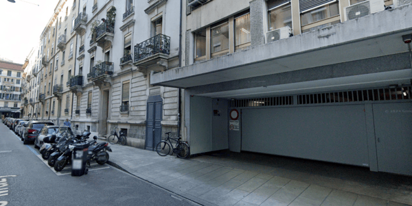 Box aux Eaux-Vives 13