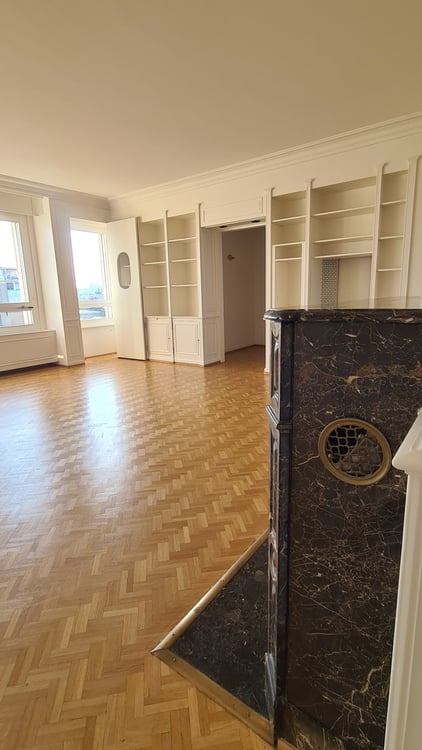 Appartement d'exception de 2 pièces avec vue sur le jet d'eau 6