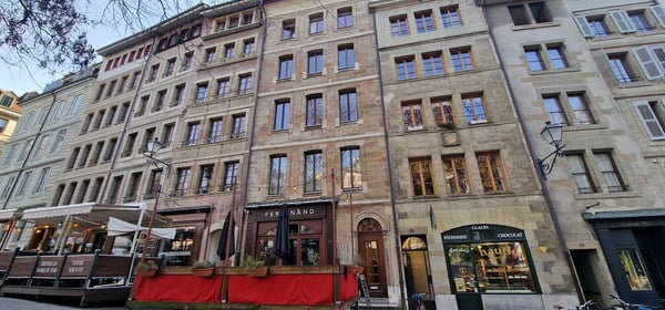 À louer superbe 1 pièces meublé au coeur de Genève 4