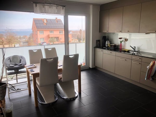 Moderne und grosszügige Wohnung im Grünen wartet auf Sie! 3