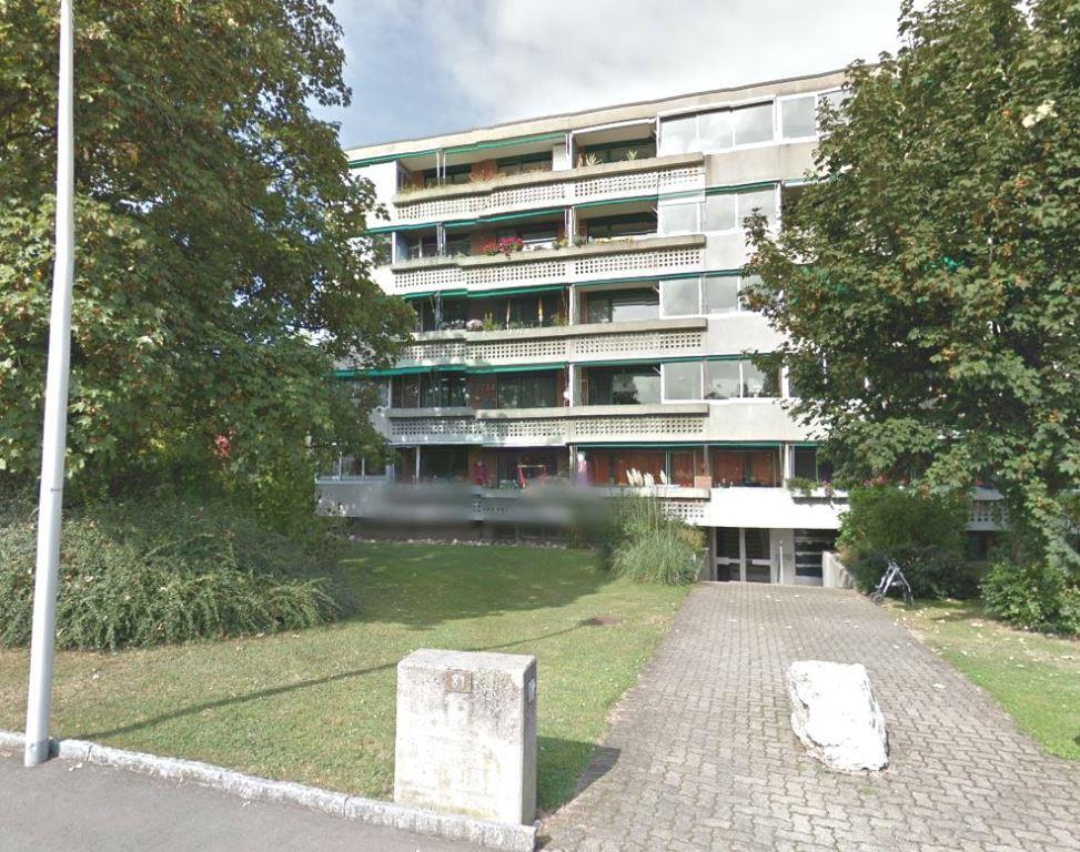 Bild heimelige Wohnung mit Balkon an ruhiger Lager