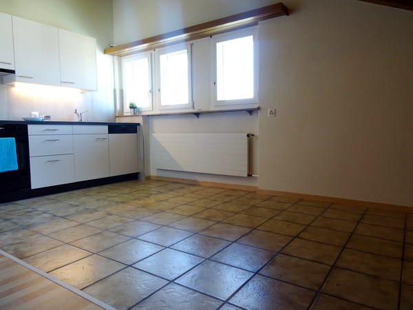 HEIMELIGE DACHWOHNUNG IM HERZEN VON BÜSSERACH 2