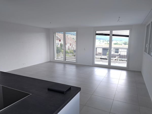 moderne Wohnung mit Balkon an ruhiger Lage mit top Ausbaustandard 2
