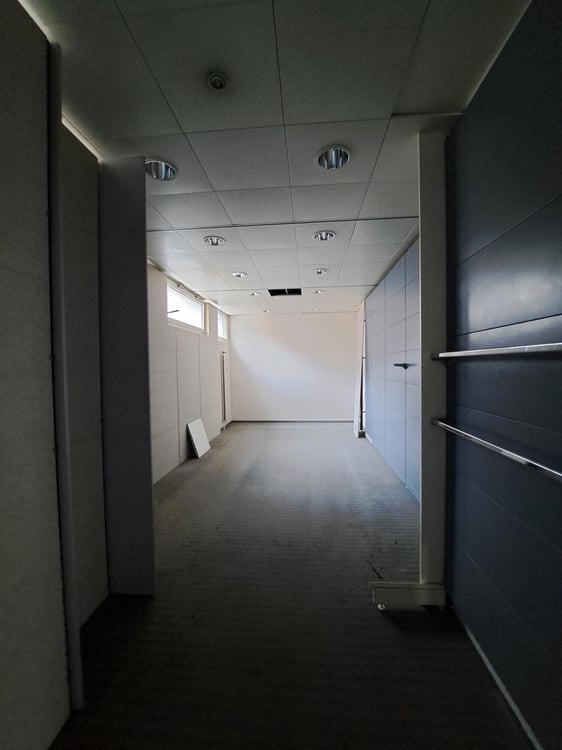 Grosse Ladenlokal im Einkaufszentrum Aesch 6