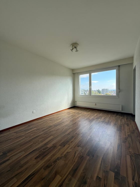 Helle 2.5-Zimmerwohnung im 7. Stock / Mietzinsaktion 2