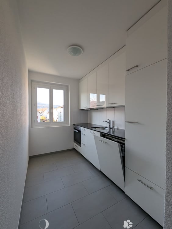Moderne 3.5-Zimmerwohnung mit Balkon im 2. Stock / Mietzinsaktion 1