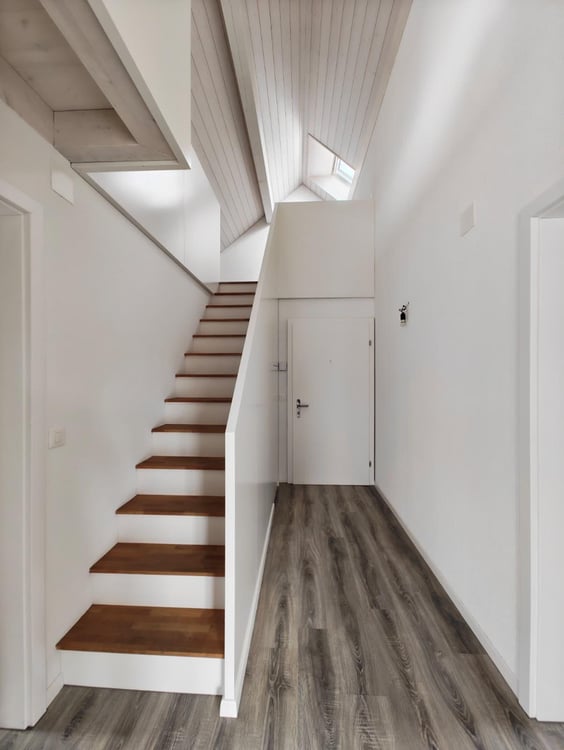 Moderne 3.5-Zimmerwohnung mit Gallerie im 3. Stock / Mietzinsaktion 8