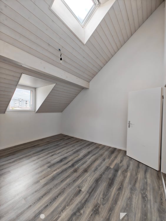 Moderne 2.5-Zimmerwohnung mit Gallerie im 3. Stock / Mietzinsaktion 3