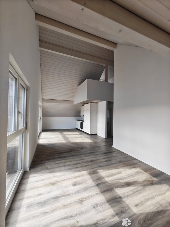 Moderne 3.5-Zimmerwohnung mit Gallerie im 3. Stock / Mietzinsaktion 6