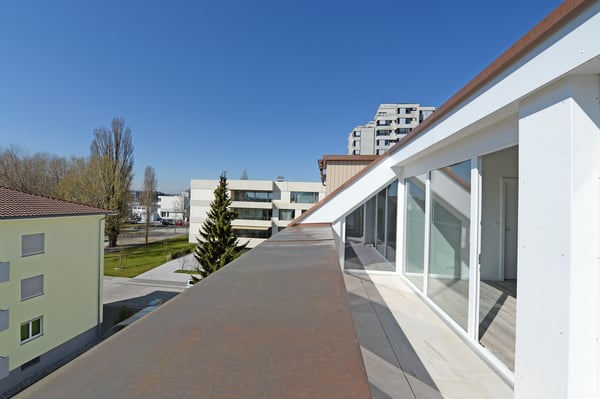 Moderne 3.5-Zimmerduplexwohnung im 3. Stock mit Balkon 9