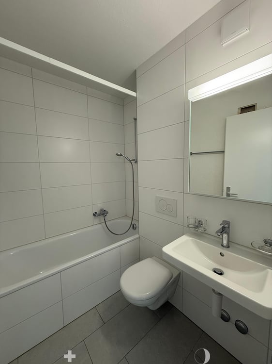 Moderne 3.5-Zimmerwohnung mit Balkon im 1. Stock / Mietzinsaktion 4