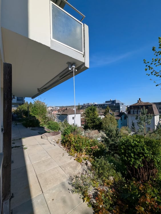 Moderne 2.5-Zimmerwohnung im 1. UG mit Terasse 10