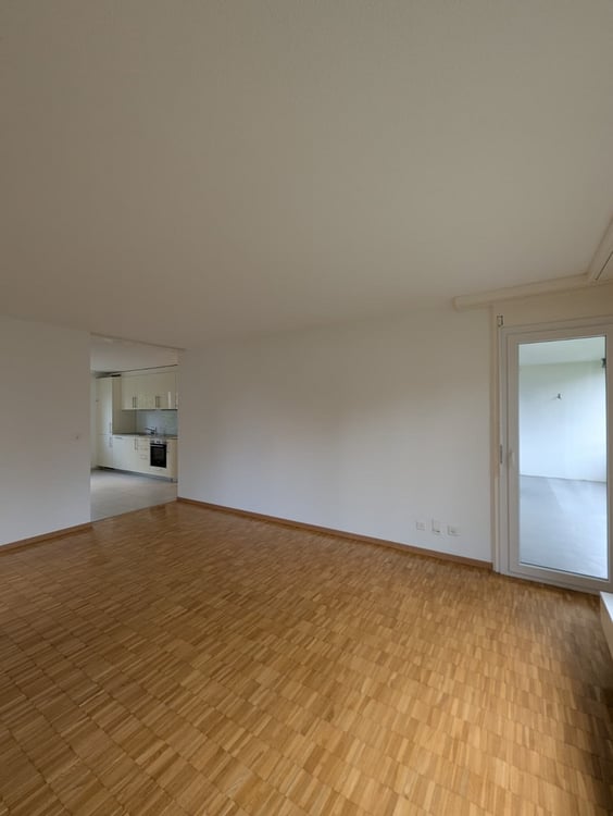 Helle 7.5-Zimmerwohnung im Hochparterre 9