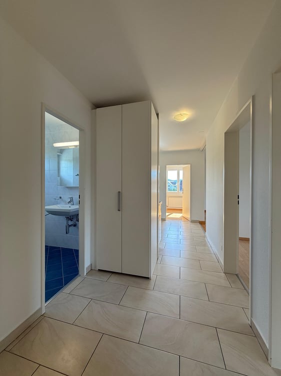 Helle 7.5-Zimmerwohnung im Hochparterre 10