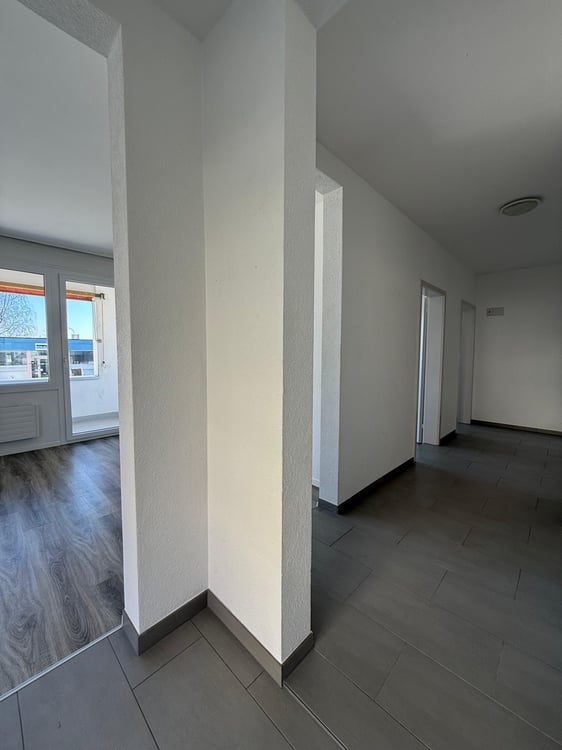 Helle 1.5-Zimmerwohnung im 1. Stock mit Balkon 4