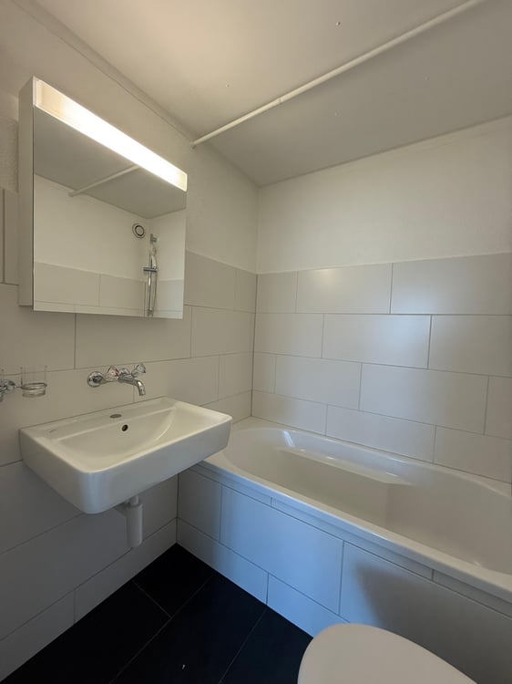 Helle 1.5-Zimmerwohnung im 1. Stock mit Balkon 8