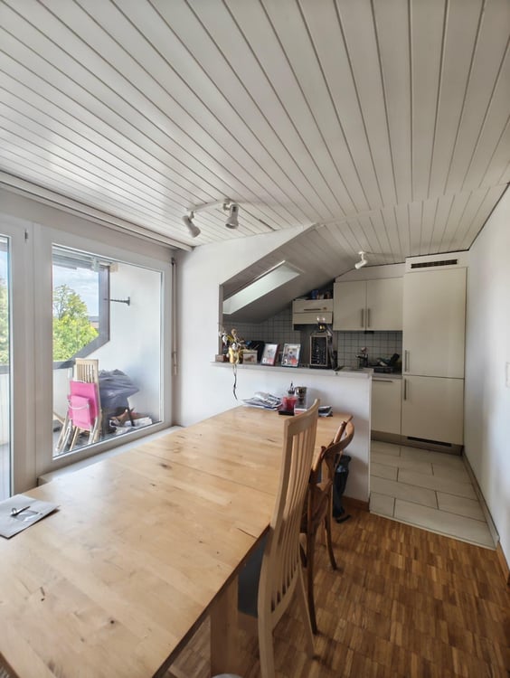 4.5-Dachzimmerwohnung im 2. Stock mit Balkon 3