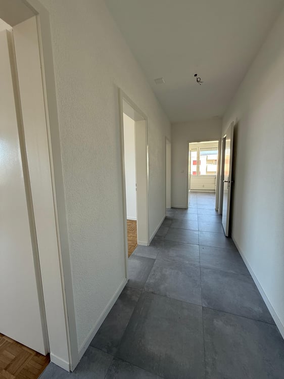 Sanierte 1-Zimmerwohnung im 4. Stock mit Balkon 4