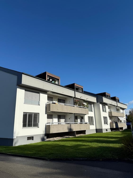 Helle 3.5-Zimmerwohnung im Hochparterre mit Balkon 10