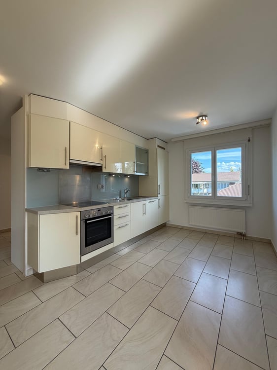 Helle 3.5-Zimmerwohnung im Hochparterre mit Balkon 1